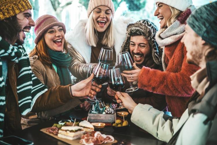 Friends at apres ski drinks in South Lake Tahoe